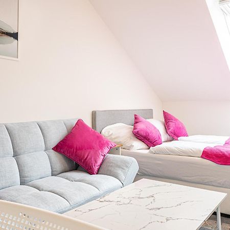 Airy Attic Apt.: Stylish Studio At Penzing Area فيينا المظهر الخارجي الصورة