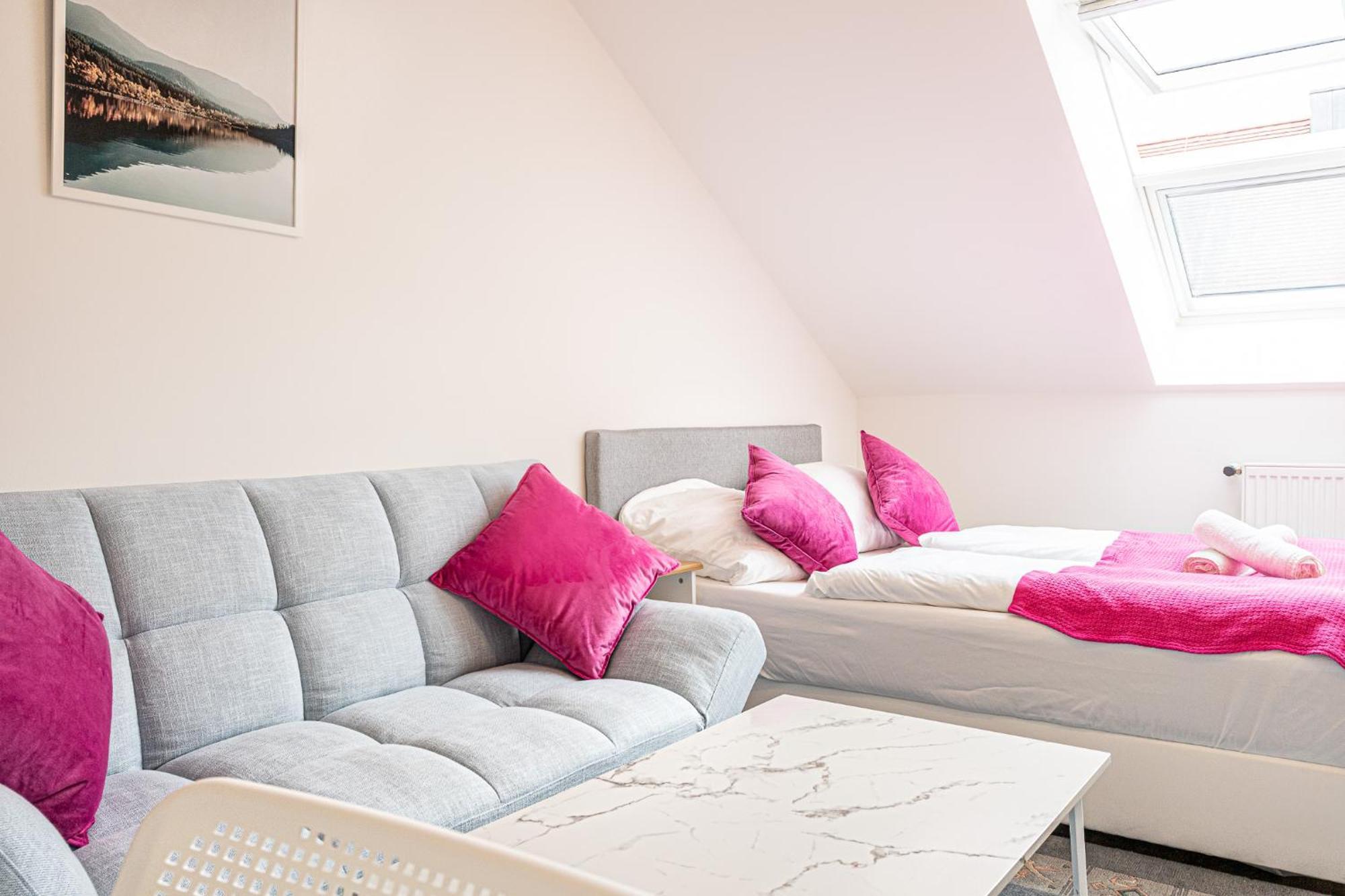 Airy Attic Apt.: Stylish Studio At Penzing Area فيينا المظهر الخارجي الصورة